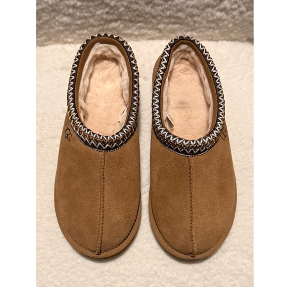 UGG Chestnut Tasman Slipper - Picture 8 of 10